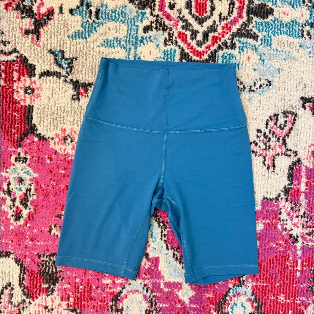 lululemon athletica Capture Blue Align biker Shorts 8inch size 4